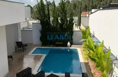 Sobrado mobiliado, com 3 dormitórios para alugar, 200 m² por r$ 11.100/mês - rio abaixo - atibaia/sp