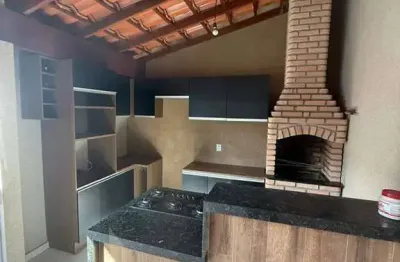 Casa com 2 dormitórios e área gourmet - condomínio morada dos ipês