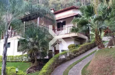 Casa à venda, 5 quartos, 5 suítes, 3 vagas, centro - rio acima/mg