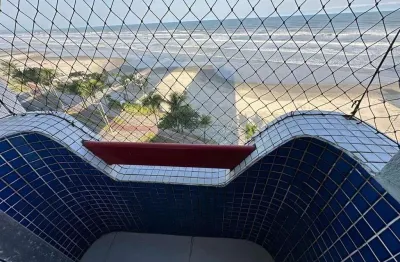 Apartamento em praia grande de frente ao mar com 02 dorm com sacada no flórida.