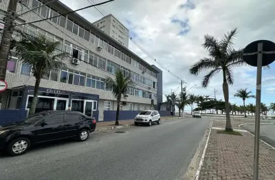 Kitnet em praia granda, na vila mirim enfrente a praia com 28 m2