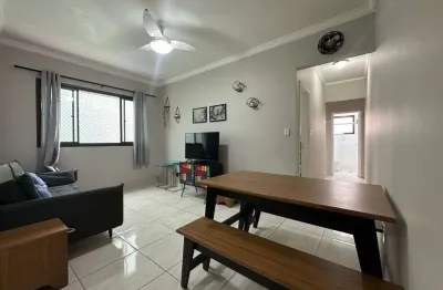 Apartamento em praia grande, centro da vila caiçara com 02 dormitórios.