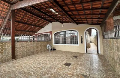 Casa em praia grande, no real com 02 dormitórios sendo uma suíte ampla por r$380