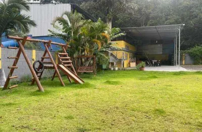 Casa à venda na Avenida Vasco Massafeli, Jardim Maria Tereza, Cotia