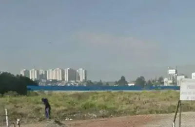 Terreno comercial para alugar na Avenida Gupê, Jardim Belval, Barueri