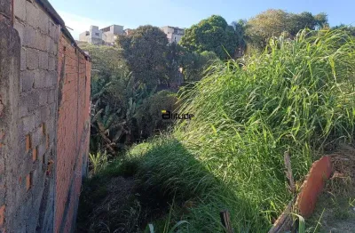 Terreno à venda na Rua Veneza, Jardim Isaura, Santana de Parnaíba