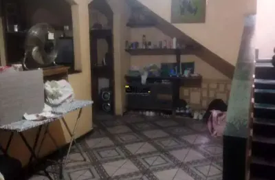 Casa à venda na Avenida da Aldeia, Jardim Iracema, Barueri