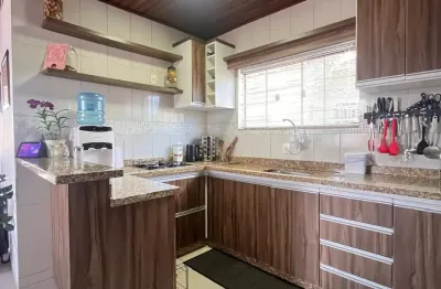 Casa com 6 quartos à venda na Rua Seara, Iririú, Joinville