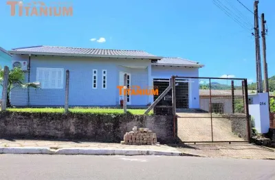 Casa com 2 quartos à venda na Rua Chapecó, 264, São José, Novo Hamburgo