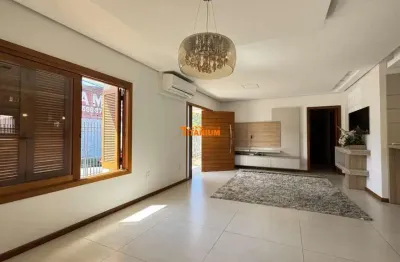 Casa plana com 4 dormitórios sendo uma suíte com closet à venda em novo hamburgo.