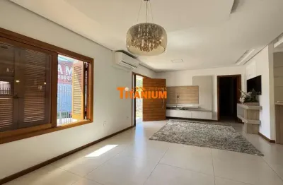 Casa plana com 4 dormitórios sendo uma suíte com closet à venda em novo hamburgo.