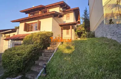 Casa à venda com 3 dormitórios, sendo uma suíte com closet e banheira de hidro em novo hamburgo, bairro  boa vista - 208m² de área construída