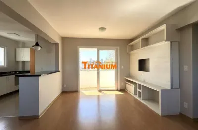 Apartamento à venda com 3 dormitórios, sendo 1 suíte, ótima posição solar, 2 vagas de garagem no bairro rio branco em novo hamburgo