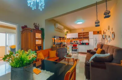 Apartamento 02 dormitórios, sacada aberta, elevador, local plano, elevador, ótima localização, todo reformado, à venda em novo hamburgo, bairro ideal.