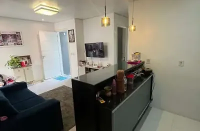 Casa plana em Condomínio com 2 dormitórios, semimobiliada em Novo Hamburgo.