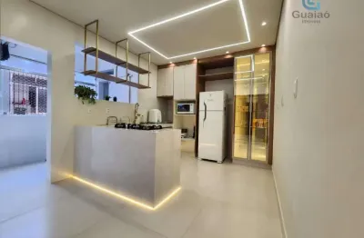 Vendo ótimo apartamento totalmente reformado 2 dormitórios, sendo 1 suíte e box de garagem fechado na ponta da praia em santos