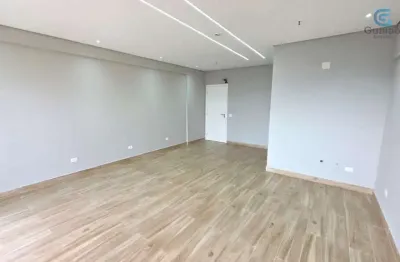 Alugo sala comercial nova, banheiro privativo, andar alto e vista livre, 01 vaga de garagem no fusion office, vila mathias