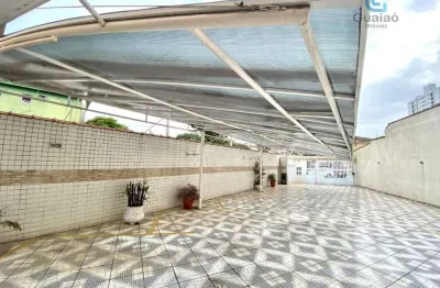 Vendo linda e ampla sobreposta térrea de 4 dormitórios, suíte e lavabo no macuco em santos