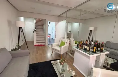 Vendo excelente cobertura duplex, 02 dormitórios, 01 suíte com hidro, 02 vagas de garagem, dependência de serviço completa, a 40 metros da praia do boqueirão, santos.