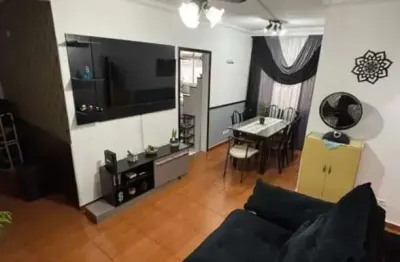 Vendo apartamento de 2 dormitórios na encruzilhada em santos