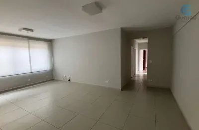 Alugo amplo apartamento, 03 dormitórios, 01 suíte, 01 garagem, prédio com elevador, boqueirão, santos.