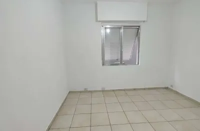 Venda de kitnet de 27m2 ( vaga insuficiente ) no bairro do embaré em santos-sp