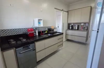 Vendo lindo apartamento reformado de 2 dormitórios e suíte no marapé em santos