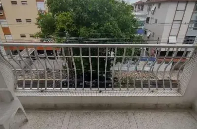 Vendo excelente Apartamento com 02 dormitórios e dependência de serviço na Aparecida em Santos