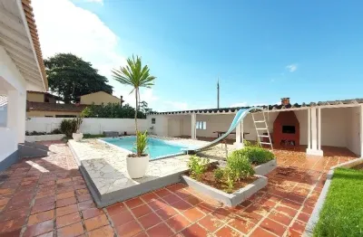 Casa com 3 quartos à venda na Rua Santa Tereza, 504, Balneário, Florianópolis