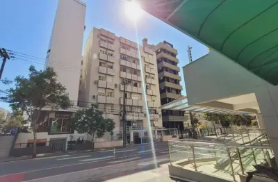 Apartamento com 2 quartos à venda na Rua Esteves Júnior, 365, Centro, Florianópolis