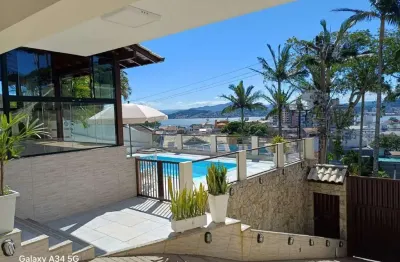 Casa com 5 quartos à venda na Rua Mário Cândido da Silva, 32, Abraão, Florianópolis