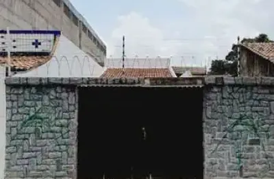 Galpão para Locação em Fortaleza, Demócrito Rocha, 3 banheiros, 4 vagas