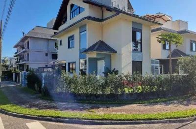 Casa com 3 quartos à venda na Rua da Quaresmeira Roxa, 567, Cachoeira do Bom Jesus, Florianópolis