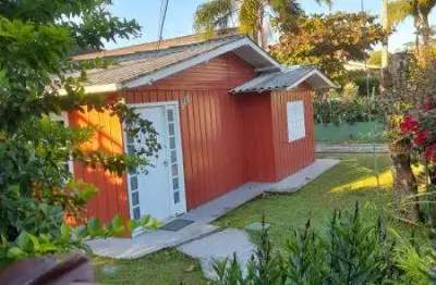 Casa com 2 quartos para alugar na Rua Alcides Bonatelli, 333, Ponta das Canas, Florianópolis