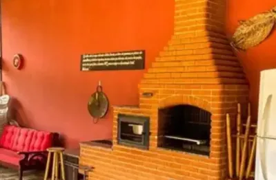 Chácara linda 1000 m2 em meio  muito verde com piscina  e churrasqueira