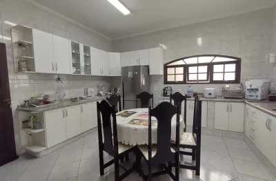 Vendo  linda chacara champs ambiente com muito verdeprive 4 suites