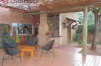 Casa para venda em pirassununga, centro, 3 dormitórios, 2 suítes, 4 banheiros, 2 vagas