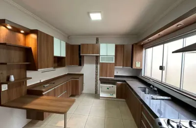 Casa para venda em pirassununga, cidade jardim, 3 dormitórios, 1 suíte, 2 banheiros, 2 vagas