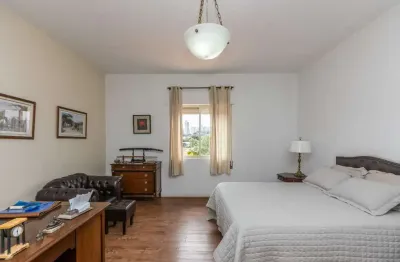 Casa com 3 quartos à venda na Rua Flávio Queirós Morais, Pacaembu, São Paulo