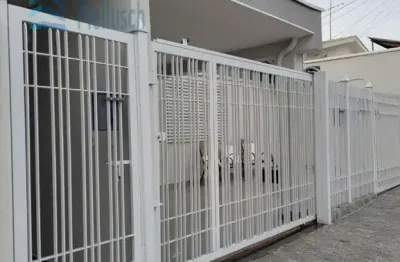 Linda casa toda reformada-jardim garcia-próxima ao santuário guadalupe-aceita permuta por imóvel menor valor na região ou santos- valor r$790.000,00.