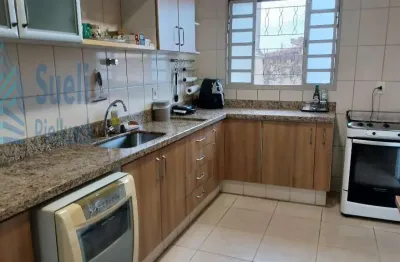Casa a venda na vila teixeira-totalmente plana-cozinha planejada nova-próximo a comércio-escola-valor de venda r$ 580.000,00 aceita financiamento.