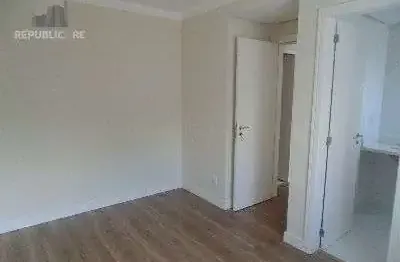 Apartamento à venda na cidade baixa com 68 m² e 1 dormitório/quarto disponível.