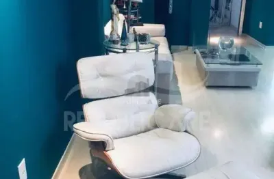 Apartamento à venda com 130 m² no bairro cidade baixa e 2 dormitórios/quartos.