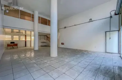 Ponto comercial/loja para aluguel no bairro cidade baixa com 137 m² de área útil