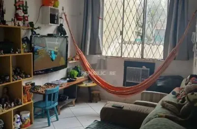 Apartamento à venda, 40 m² com 1 dormitório, situado na cidade baixa