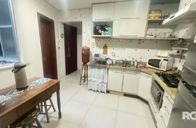 Apartamento à venda na cidade baixa com 3 dormitórios/quartos e 75 m² de área útil