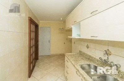 Apartamento à venda no bairro petrópolis com 3 dormitórios e 104 m² de área útil.