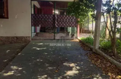 Casa residencial à venda no bairro cristal com 70 m² e 2 dormitórios/quartos.