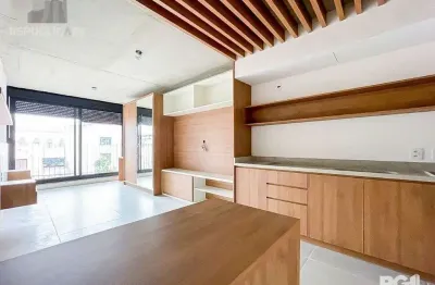 Apartamento para aluguel na cidade baixa com 32m² e 1 dormitório/quarto disponível.