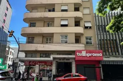 Apartamento à venda no centro histórico com 91 m² e 3 dormitórios/quartos disponíveis